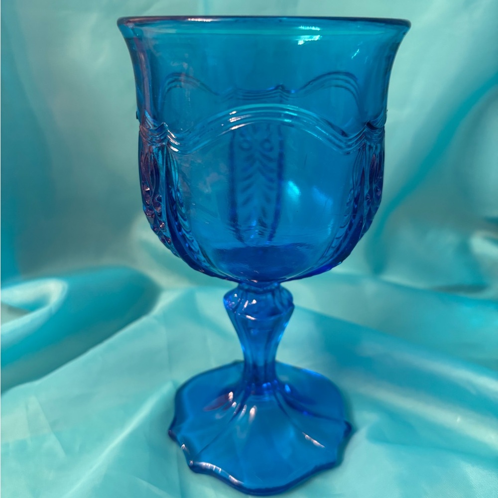Fenton Colonial Blue Empress Footed Goblet - Picture 3 of 11